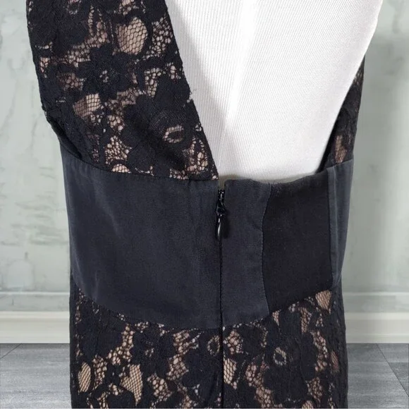 BCBGMaxazria Serafina Lace Overlay Formal Dress Size 12 Black Front Split Plunge Maxi